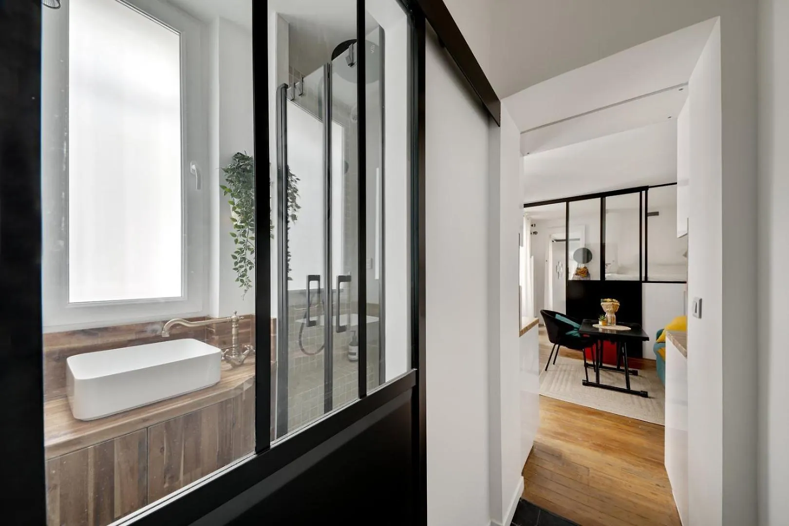 Mon Precieux Apartment Paris